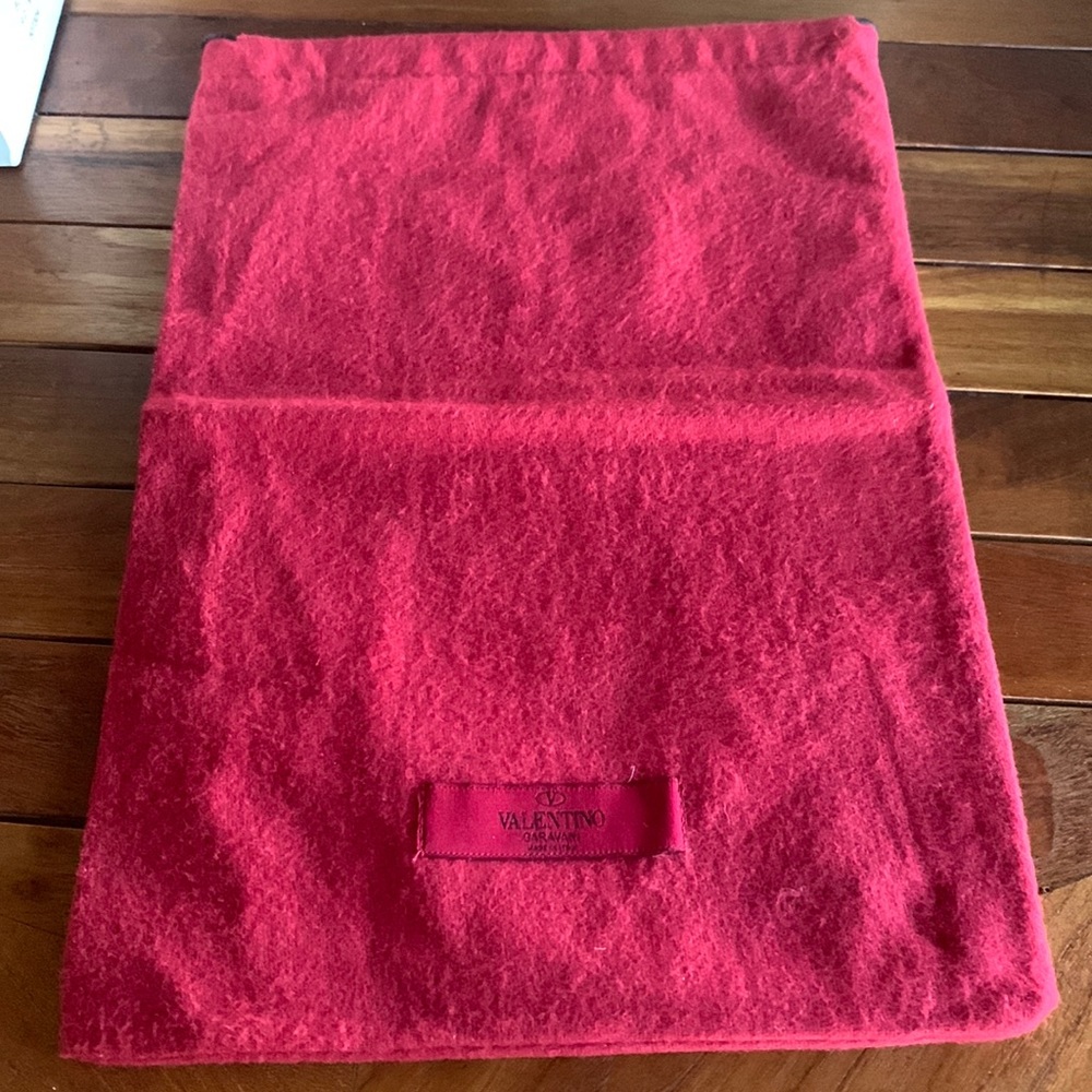 Valentino Dust Shoe Or Bag